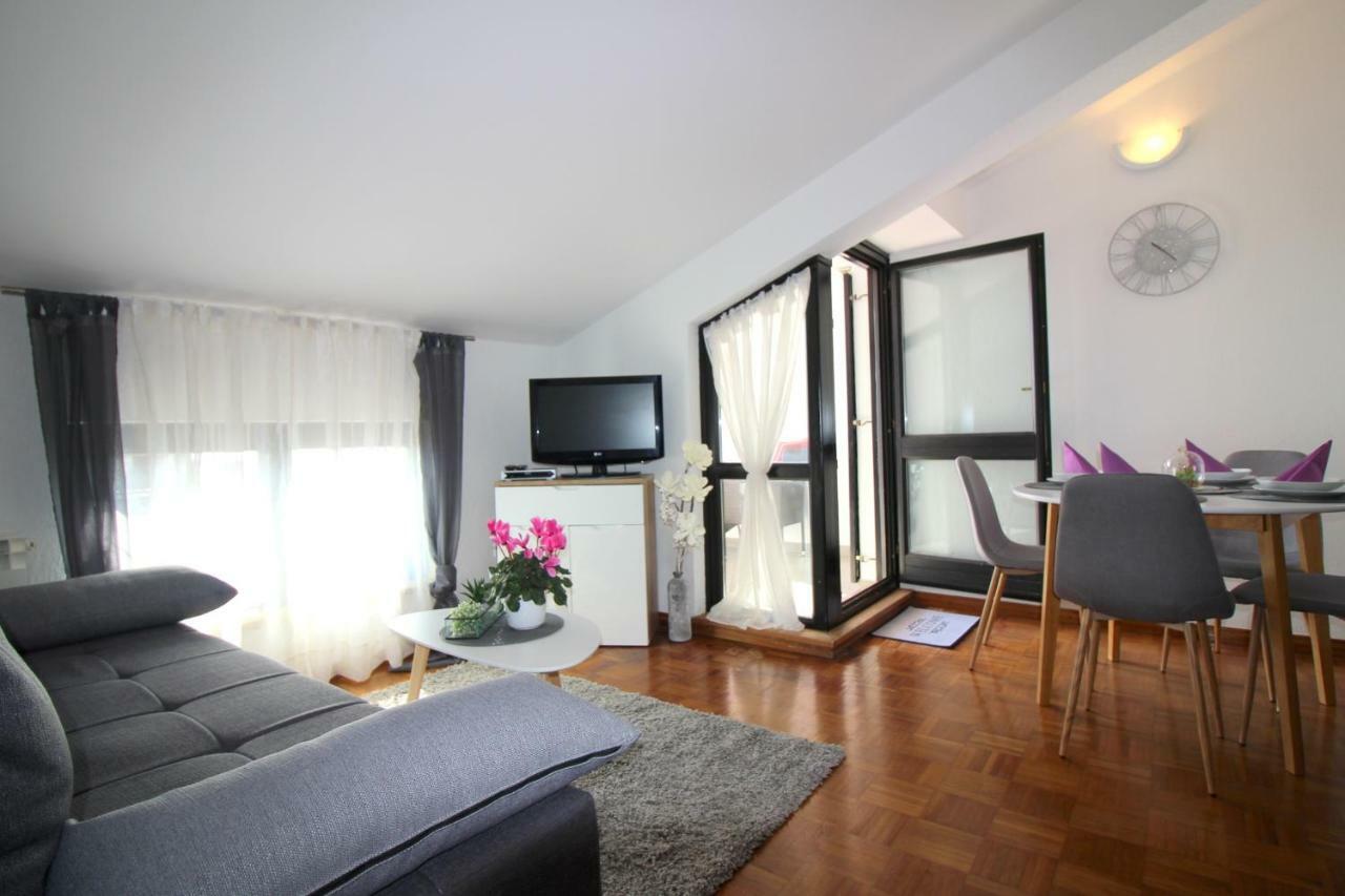 Apartments Vista Пореч Экстерьер фото